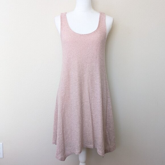 Elegant Pink Sleeveless Dress - Picture 1 of 6